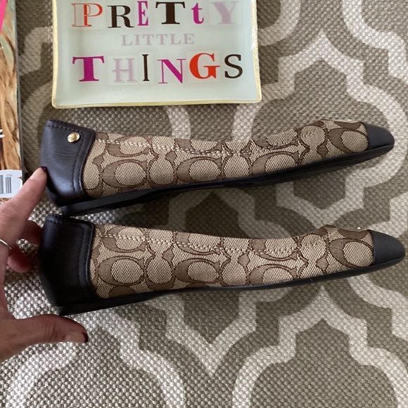 “Coach Chelsea” slip on flat; fit like a size 8 (no size indicated on shoe) - Picture 6 of 12